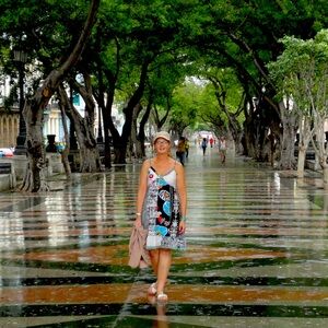 Meet your Posher, Elizabeth